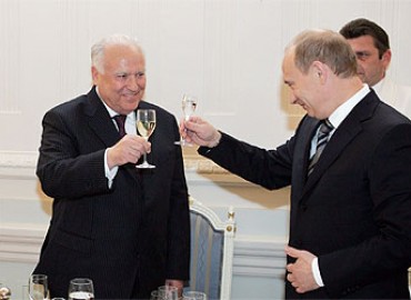 Viktor-Chernomyrdin-and-Vladimir-Putin-3505(1)